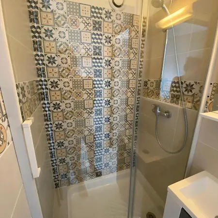 Apartmán Au Calme, Tres Bien Situe ,t2 Refait A Neuf, Clim Portative, 2 Piscines, 400 M De La Mer, Possibilite D Avoir 2 Vieux Velos ! *